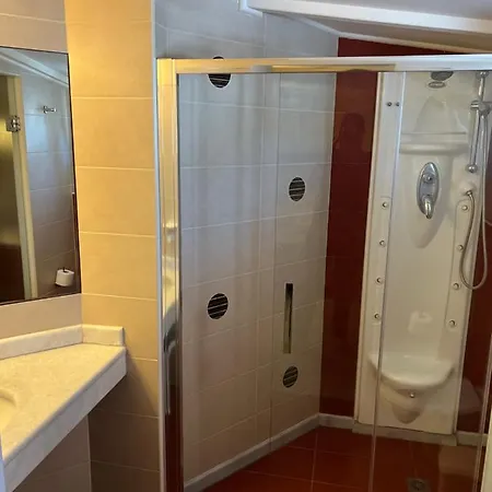 Hotel Frini 3*