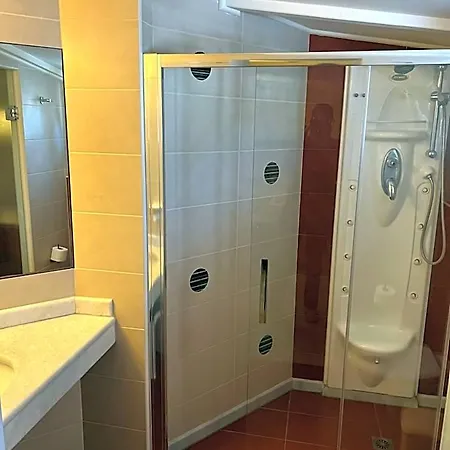 Hotel Frini 3*