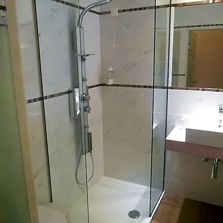 Frini Hotel 3*