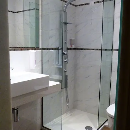 Szálloda Frini Toló