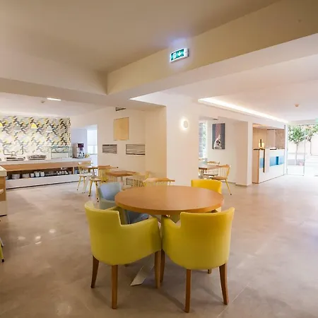 Hotel Frini 3*